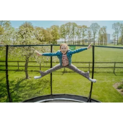 EXIT TOYS EXIT Allure Classic Trampoline ø427cm - Zwart 16 EXIT TOYS EXIT Allure Classic Trampoline ø427cm - Zwart -Speeltoestellen exit allure classic trampoline o427cm zwart 7