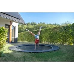 EXIT TOYS EXIT Dynamic Groundlevel Sports Trampoline ø427cm - Zwart -Speeltoestellen exit dynamic groundlevel sports trampoline o427cm zwart 8