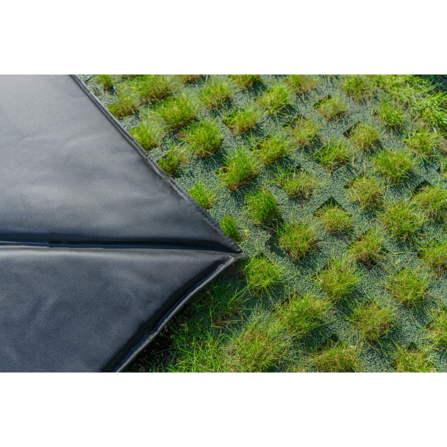 EXIT TOYS EXIT Dynamic Groundlevel Trampoline 275x458cm Met Freezone Veiligheidstegels - Zwart 12 EXIT TOYS EXIT Dynamic Groundlevel Trampoline 275x458cm Met Freezone Veiligheidstegels - Zwart - Afbeelding 12