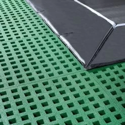 EXIT TOYS EXIT Dynamic Groundlevel Trampoline 275x458cm Met Freezone Veiligheidstegels - Zwart 16 EXIT TOYS EXIT Dynamic Groundlevel Trampoline 275x458cm Met Freezone Veiligheidstegels - Zwart -Speeltoestellen exit dynamic groundlevel trampoline 275x458cm met freezone veiligheidstegels zwart 4