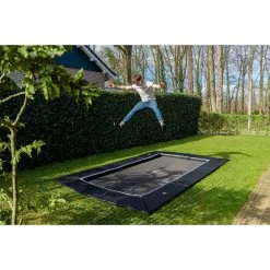 EXIT TOYS EXIT Dynamic Groundlevel Trampoline 275x458cm Met Freezone Veiligheidstegels - Zwart 20 EXIT TOYS EXIT Dynamic Groundlevel Trampoline 275x458cm Met Freezone Veiligheidstegels - Zwart -Speeltoestellen exit dynamic groundlevel trampoline 275x458cm met freezone veiligheidstegels zwart 8