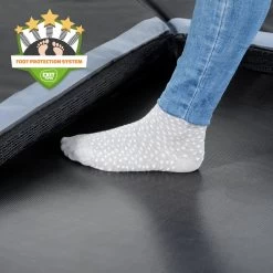 EXIT TOYS EXIT Dynamic Groundlevel Trampoline 305x519cm Met Veiligheidsnet - Zwart 16 EXIT TOYS EXIT Dynamic Groundlevel Trampoline 305x519cm Met Veiligheidsnet - Zwart -Speeltoestellen exit dynamic groundlevel trampoline 305x519cm met veiligheidsnet zwart 3