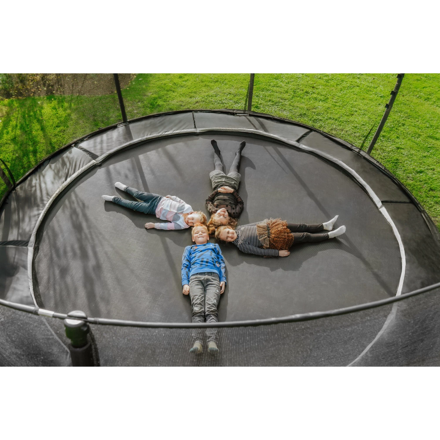 EXIT TOYS EXIT Dynamic Groundlevel Trampoline ø427cm Met Veiligheidsnet - Zwart 11 EXIT TOYS EXIT Dynamic Groundlevel Trampoline ø427cm Met Veiligheidsnet - Zwart - Afbeelding 11